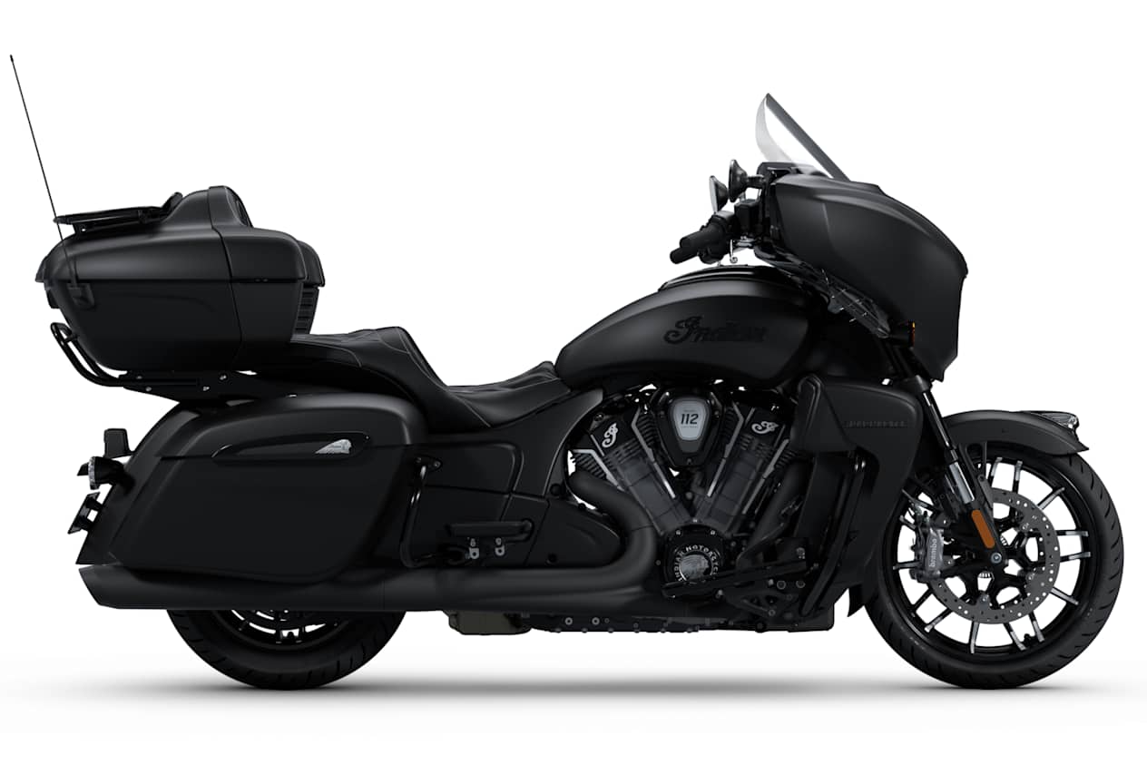 Indian Roadmaster Powerplus Dark Horse 2025 Black Smoke : profil