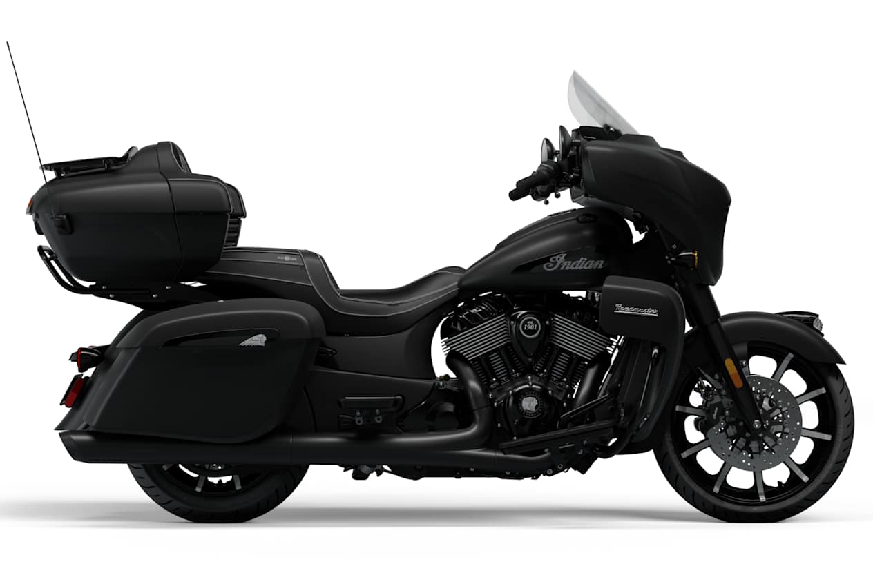 Indian Roadmaster Dark Horse 2024 Black Smoke : profil
