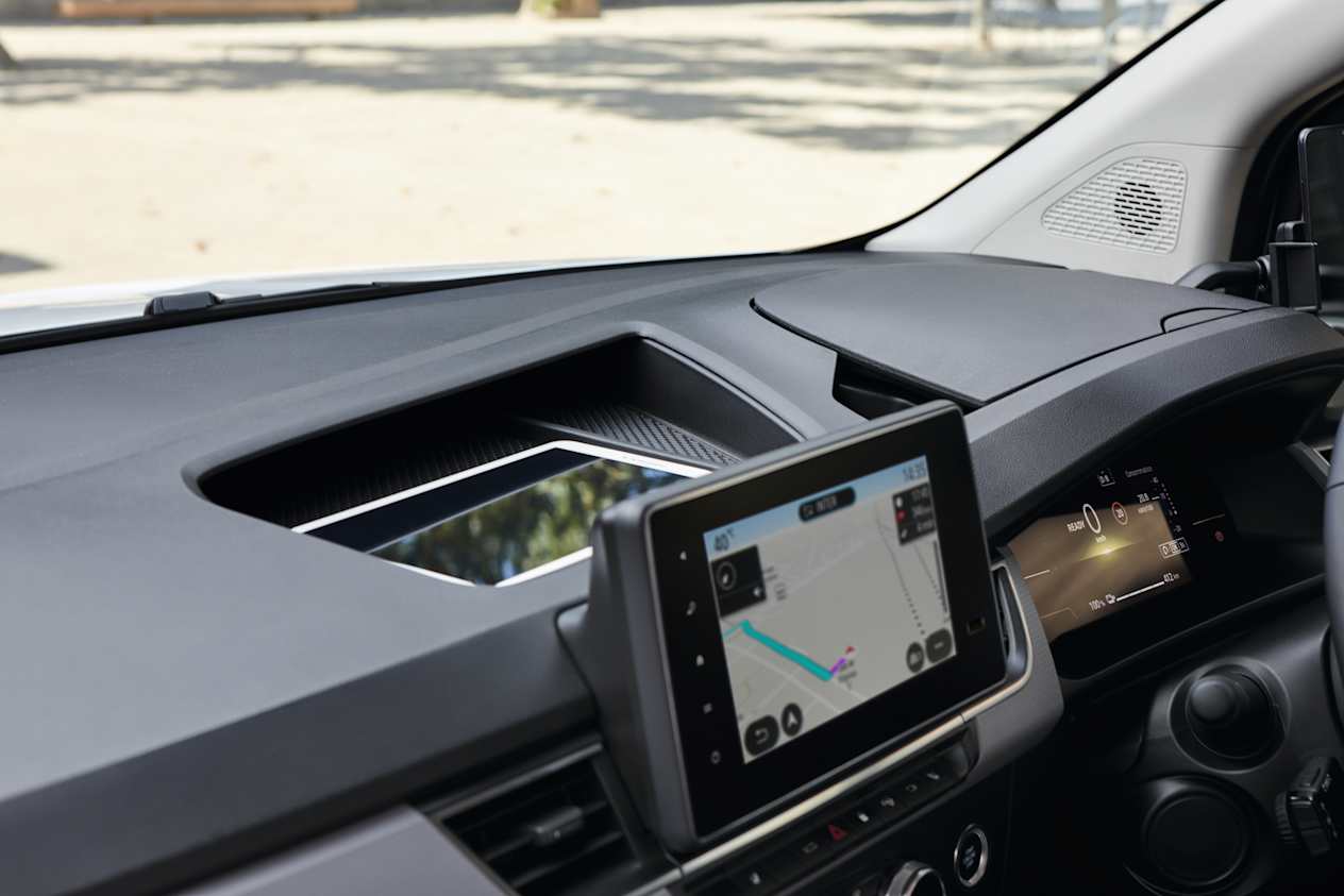 Nissan Townstar A4 Pad Storage