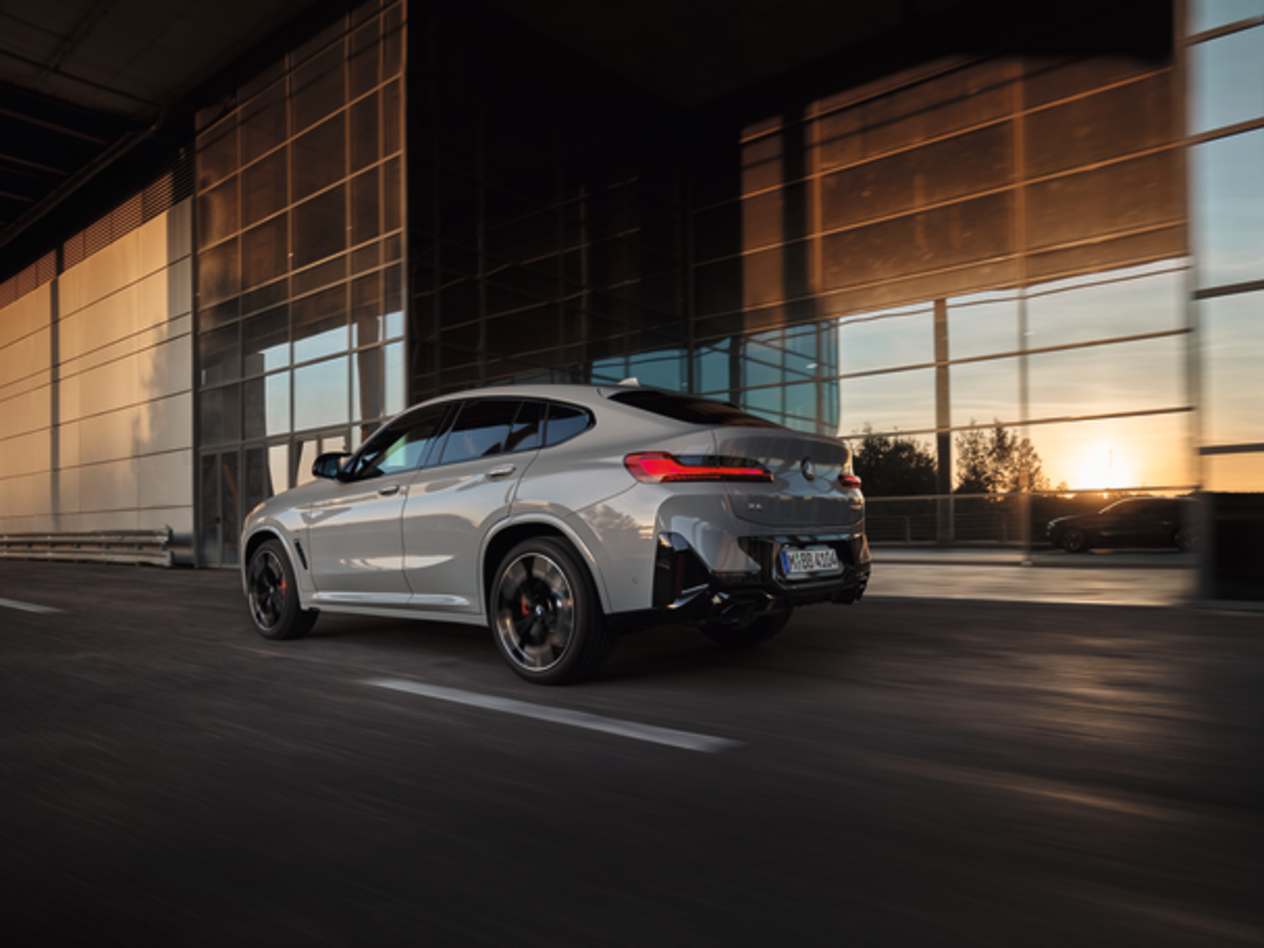 New BMW X4 Exterior