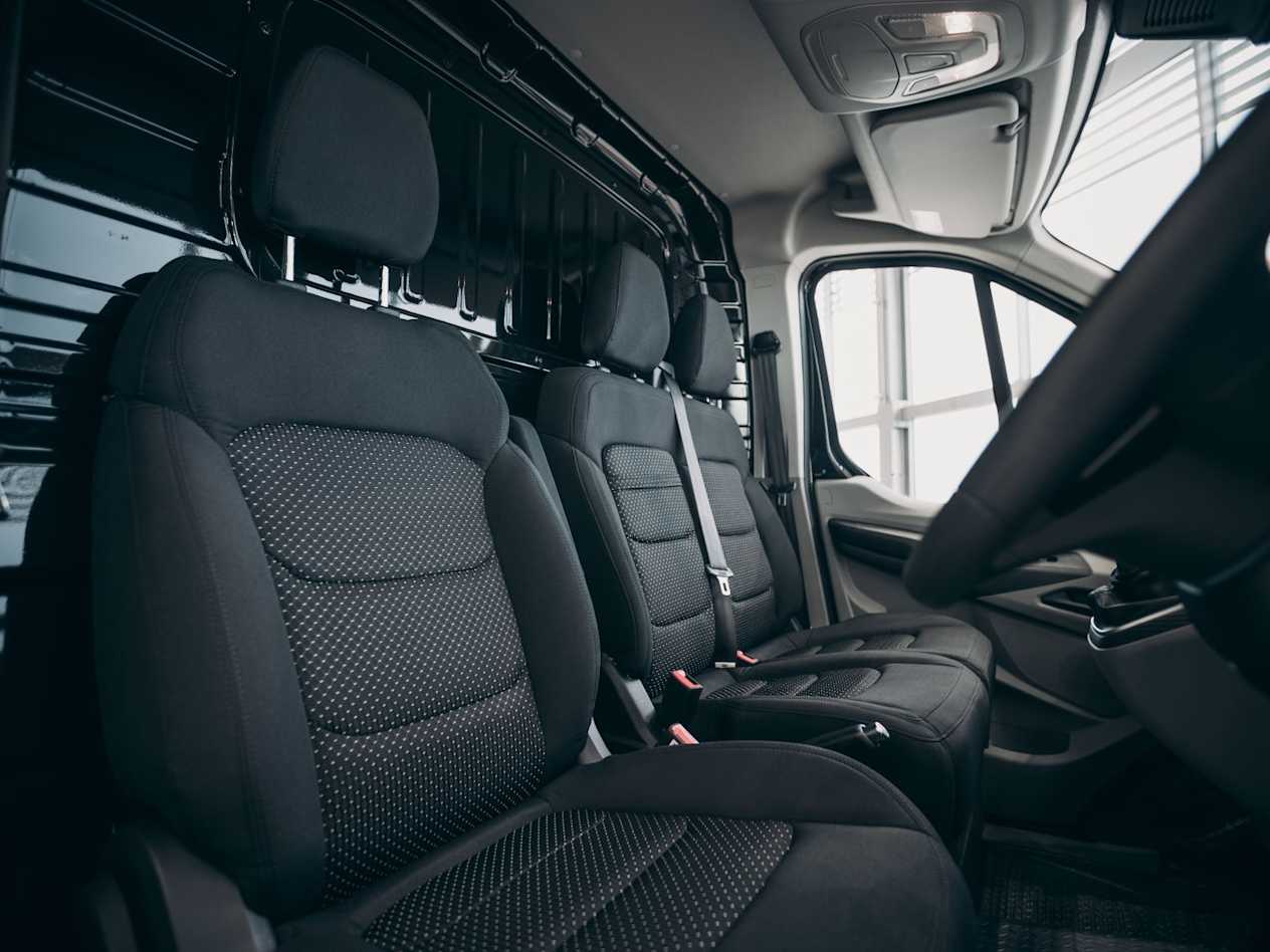 MAXUS Deliver 9 Interior