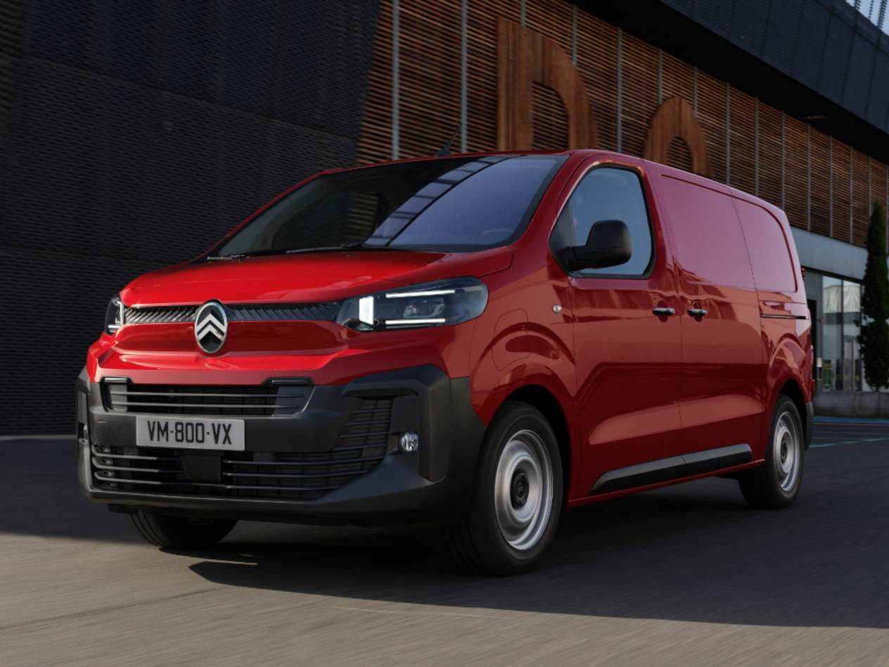 Citroën Jumpy 2024 : trois quarts avant gauche