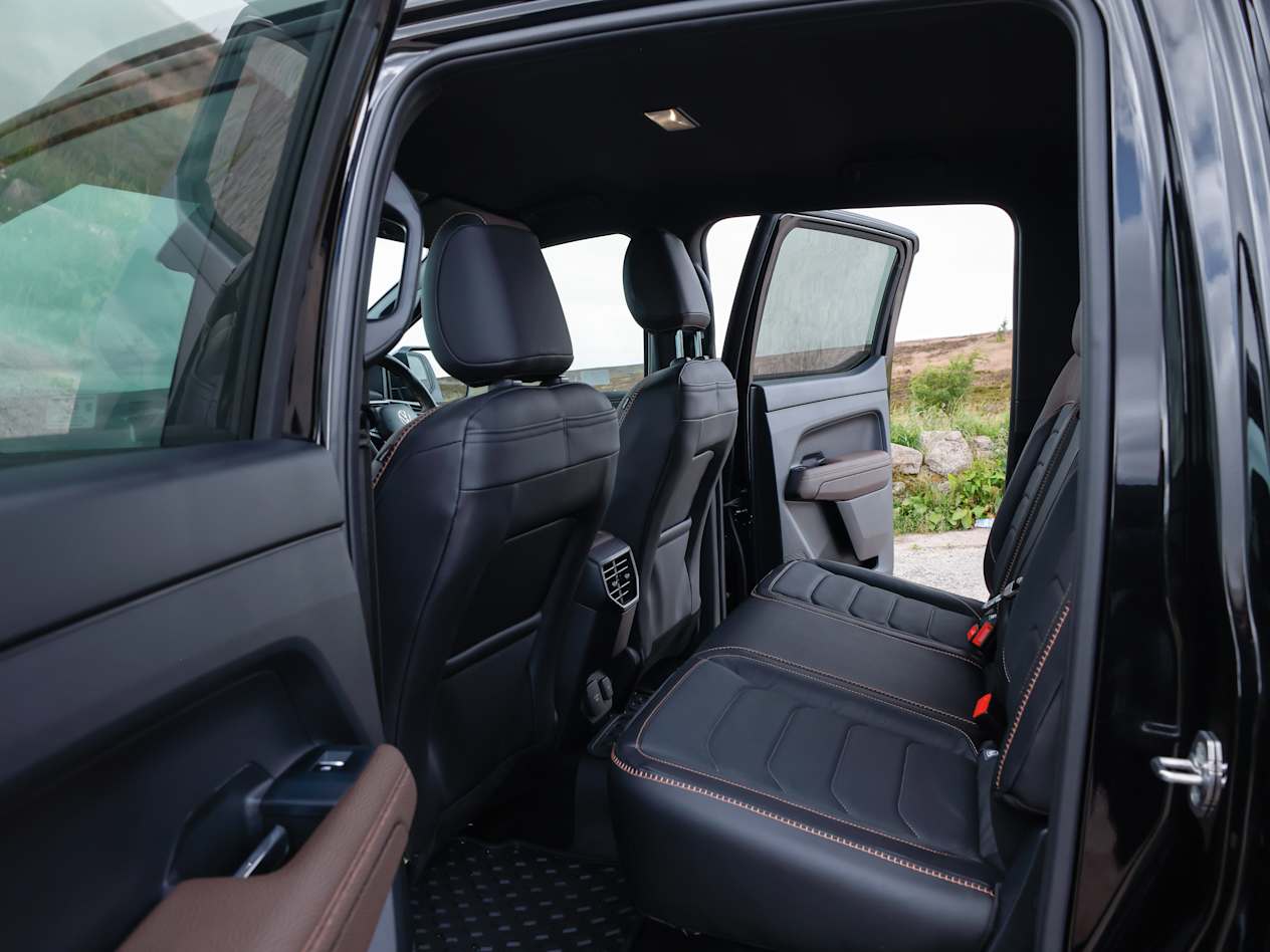 The rear seats of the Volkswagen Amarok from the passenger side door