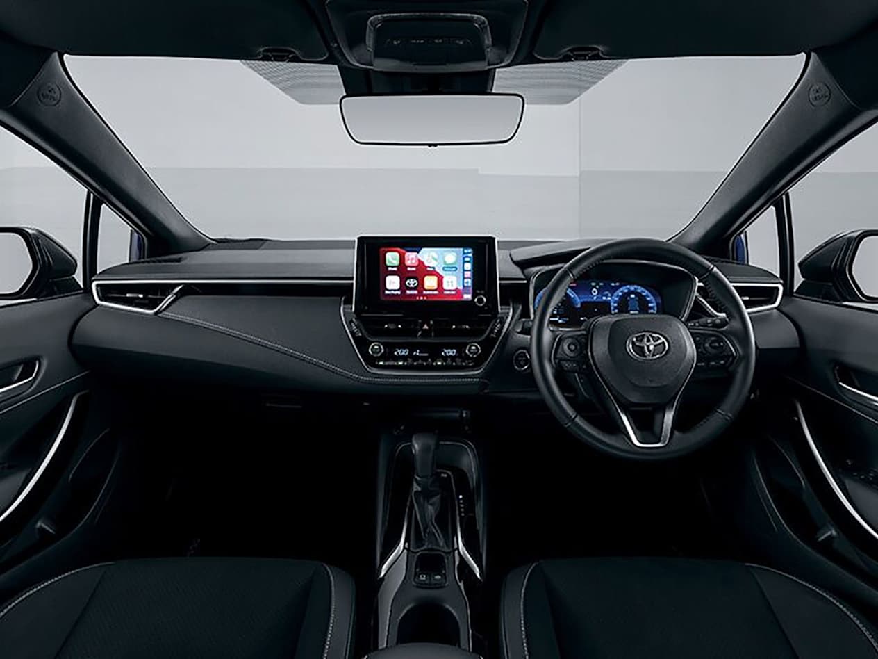 TOYOTA COROLLA HATCH INTERIOR AND EXTERIOR FEATURES