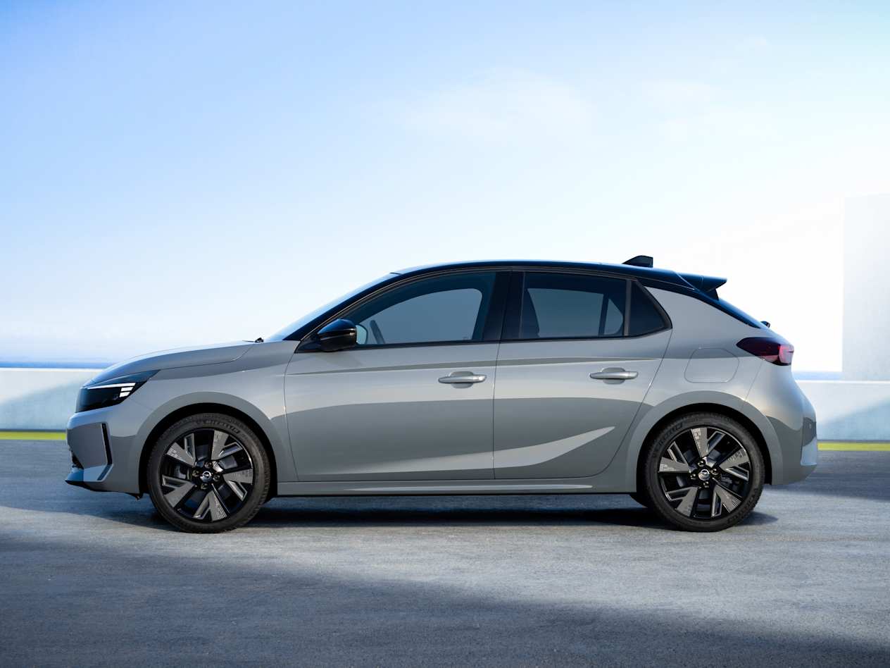 Opel Corsa 2023 : profil gauche statique