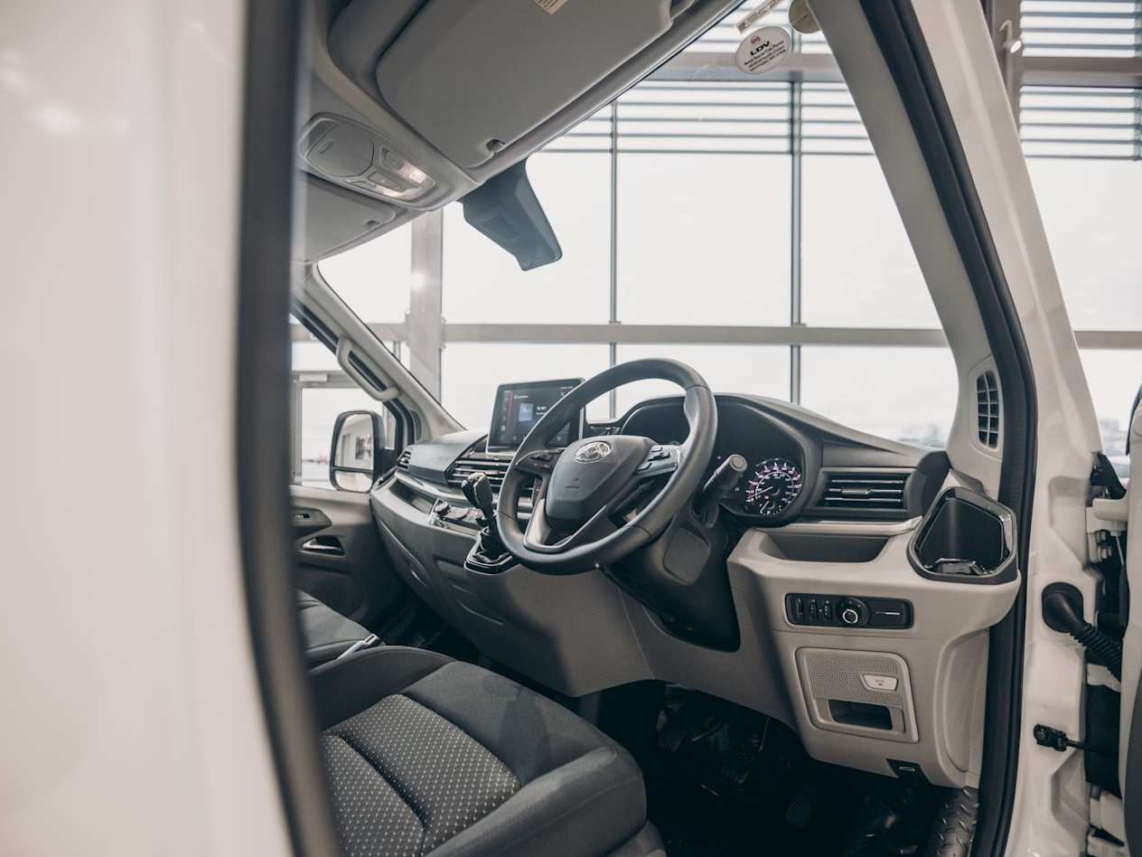 MAXUS Deliver 9 Interior Cab