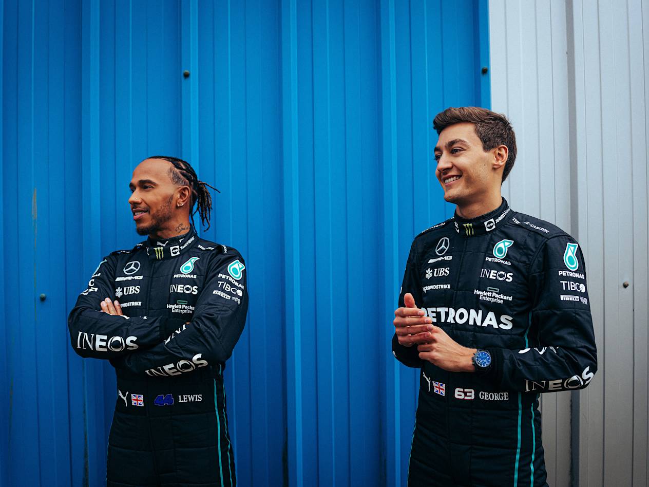 Equipe Mercedes-Benz F1 2022 : George Russel et Lewis Hamilton