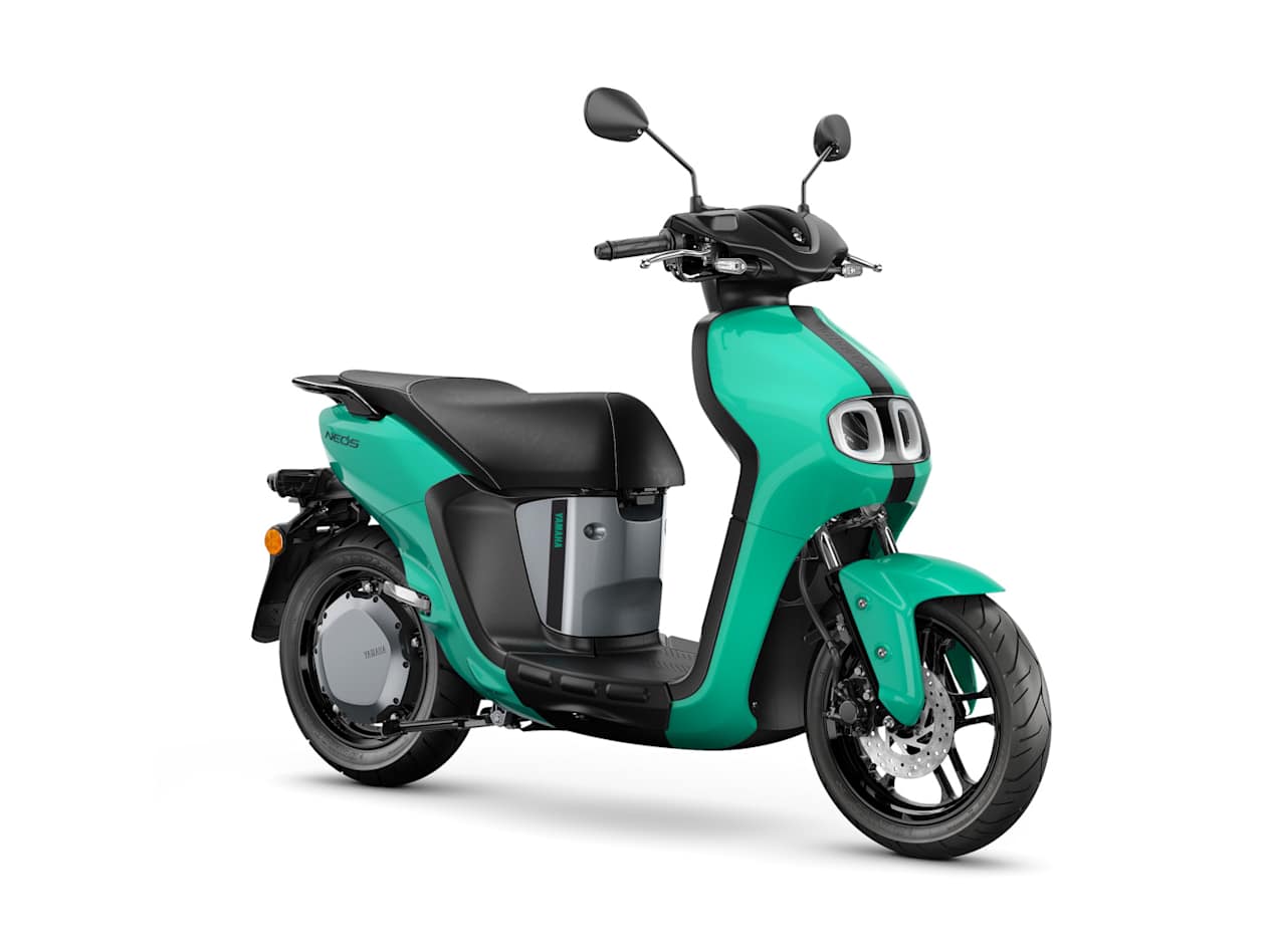 Yamaha Neo's 2023 Aqua : trois quarts avant