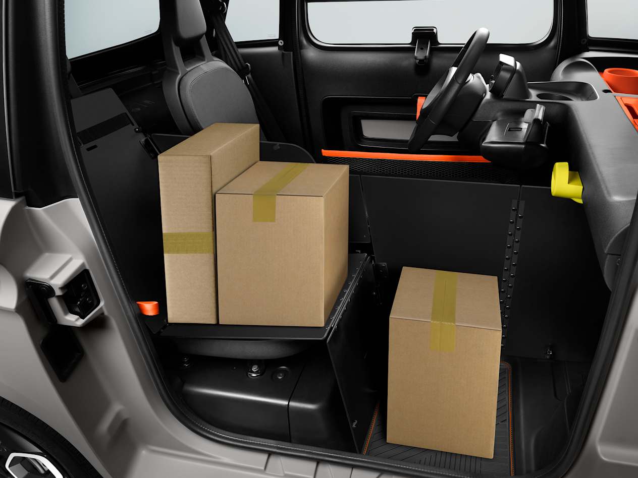 Citroën Ami 2024 : kit Cargo avec colis