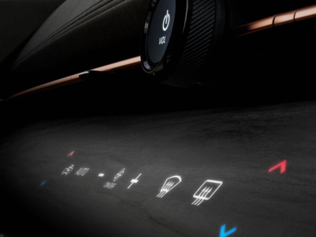 Nissan ARIYA Touch Dials