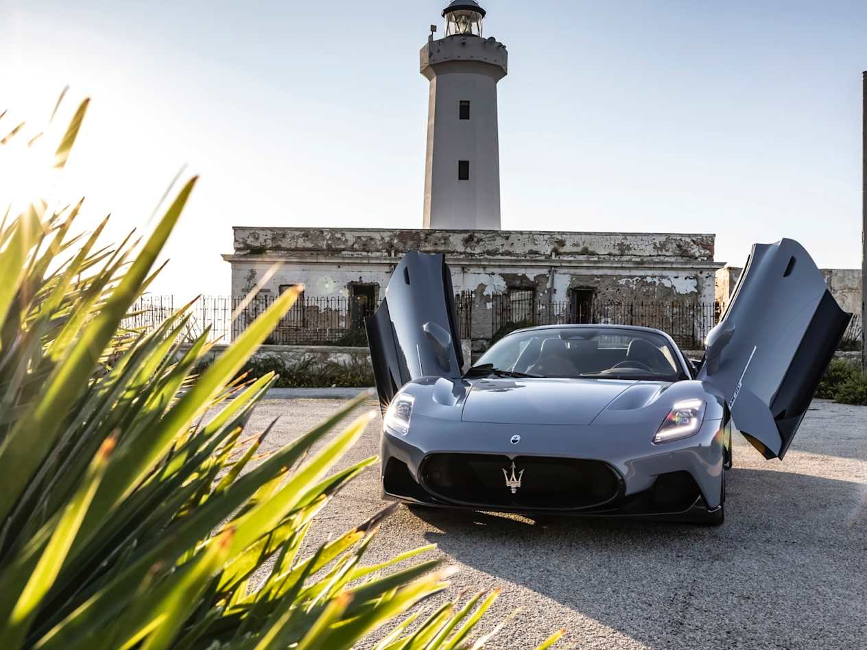 Maserati MC20 portes elytres