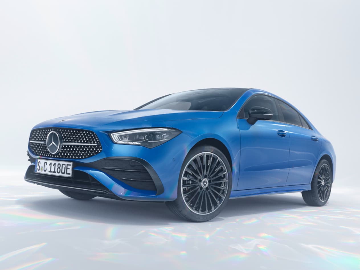 Mercedes CLA Coupé 2023 : trois quarts avant gauche
