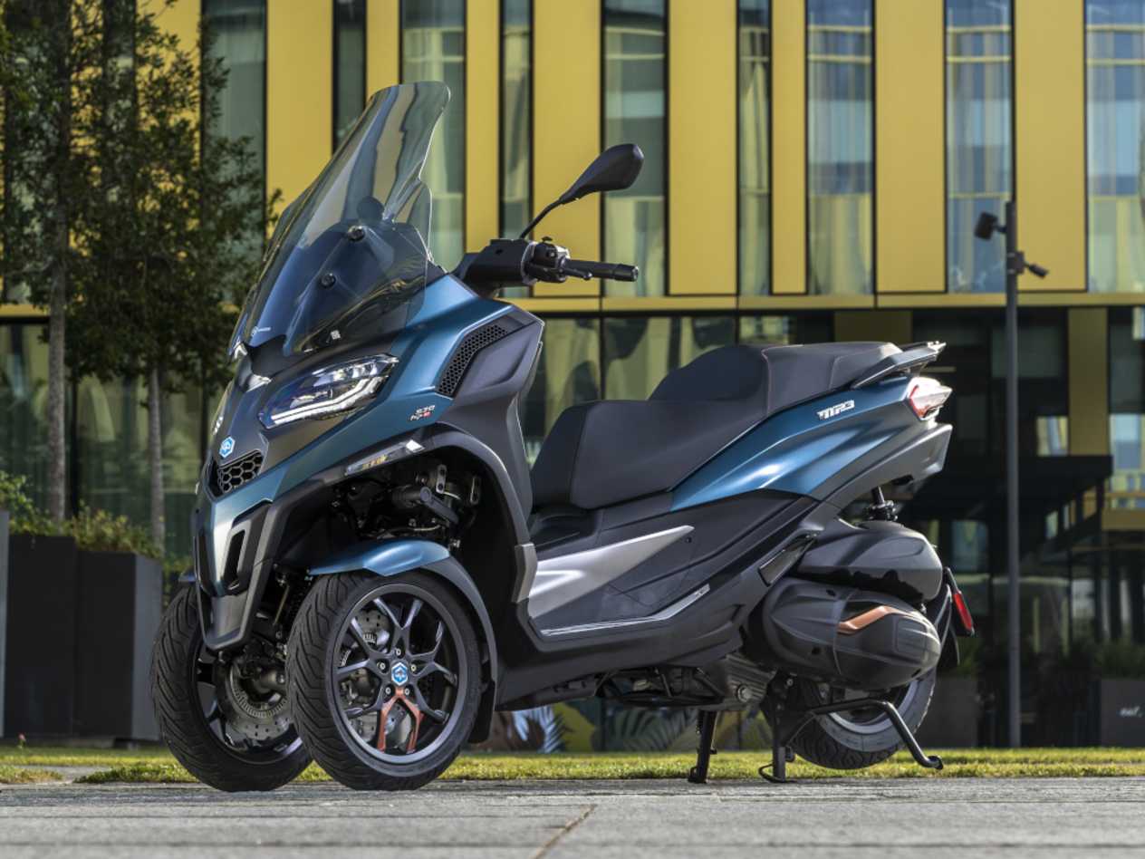 Piaggio MP3 530 Exclusive trois quarts avant gauche statique