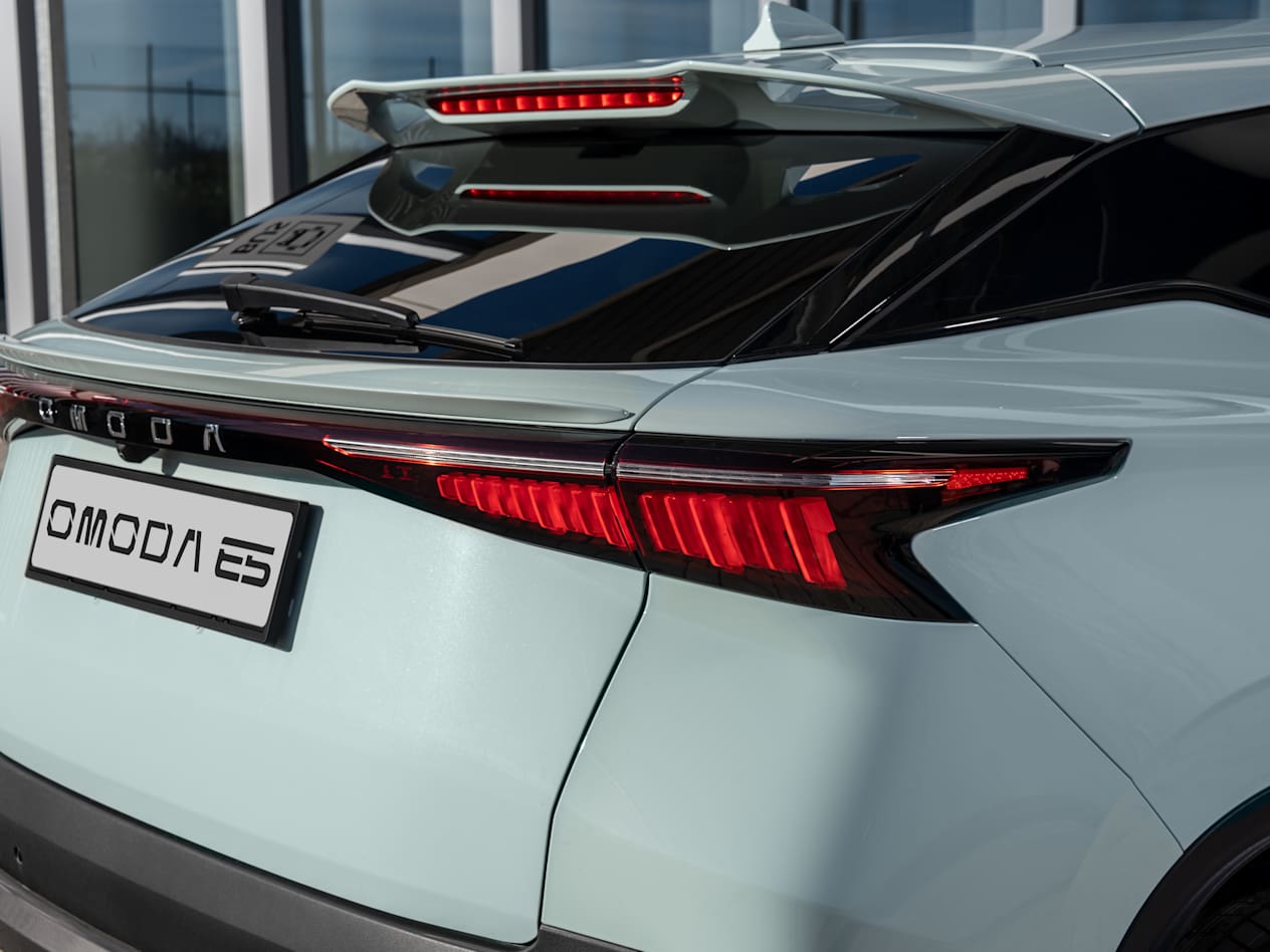 OMODA E5