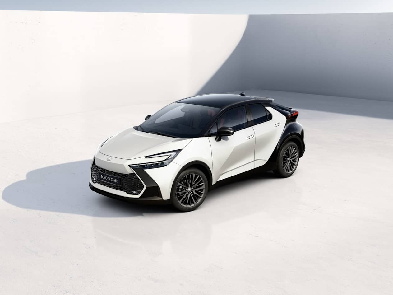 New Orange Edition Heads the 2025 Toyota C-HR Range