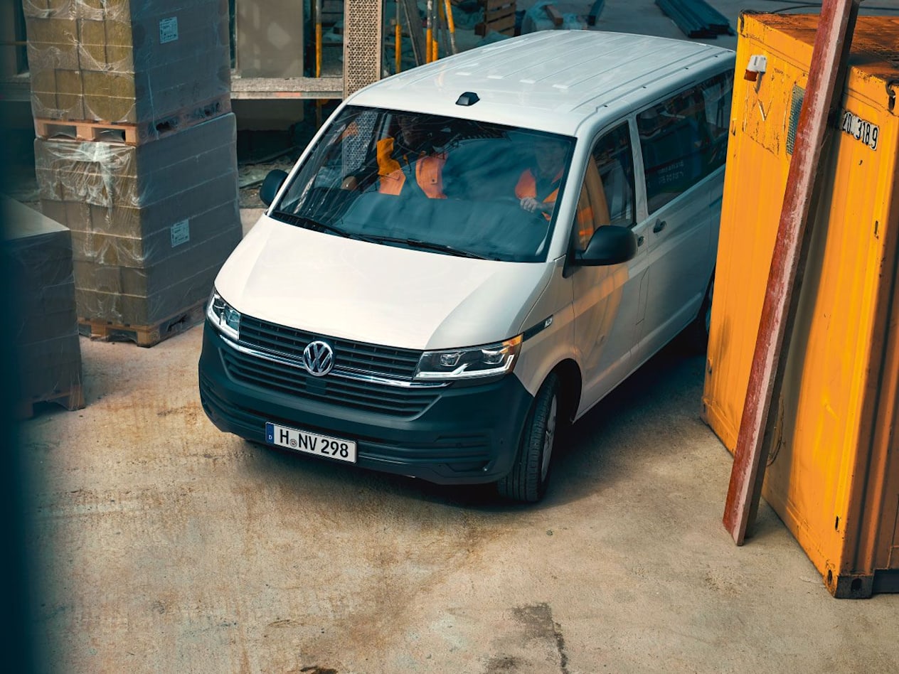 ​Volkswagen Transporter 6.1 Crew Bus