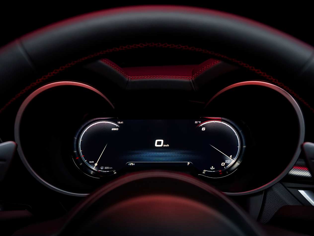 Alfa Romeo Stelvio 2022 : Compteurs digitaux affichage Evolved