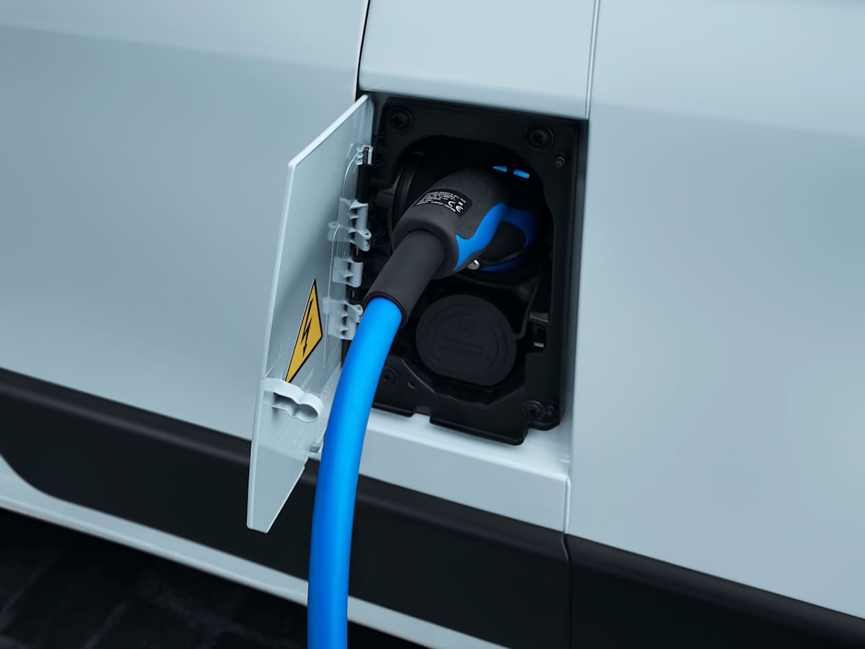 Prise de recharge Peugeot e-Boxer