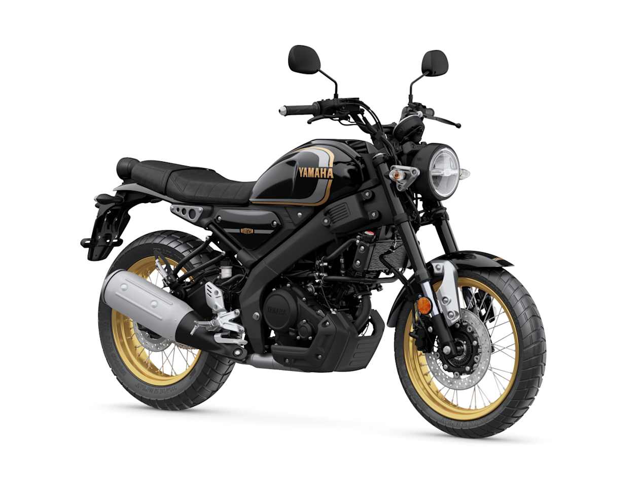 Yamaha XSR125 Legacy 2023 : trois quarts avant