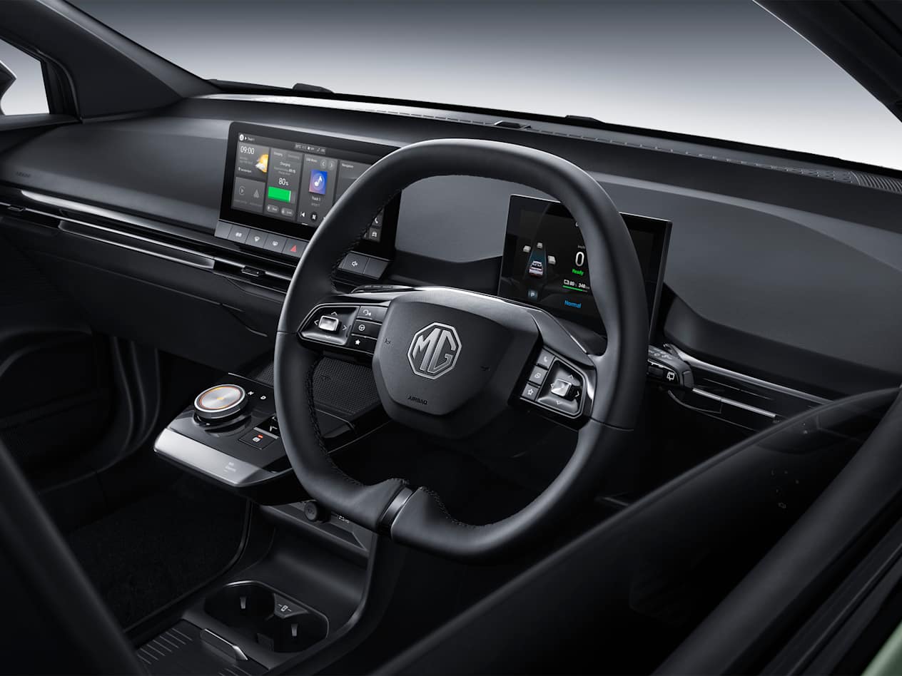 MG4 EV XPOWER interior