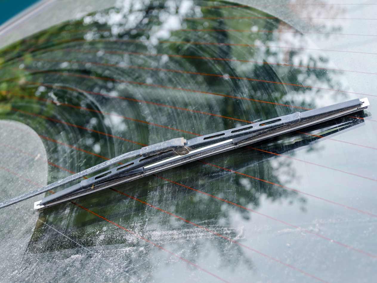 How to maintain healthy windshield wipers | NamAuto