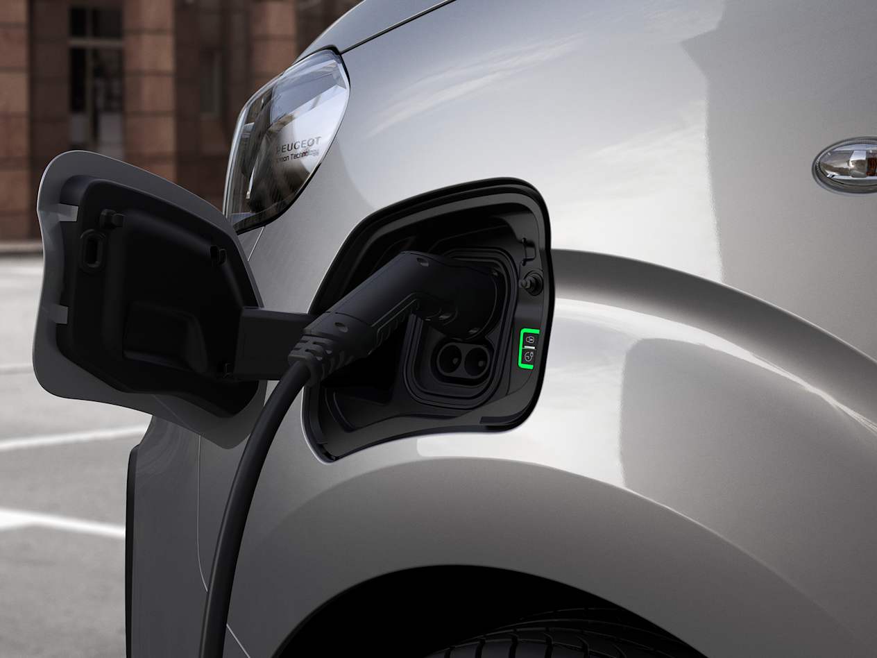 Recharge Peugeot e-Expert
