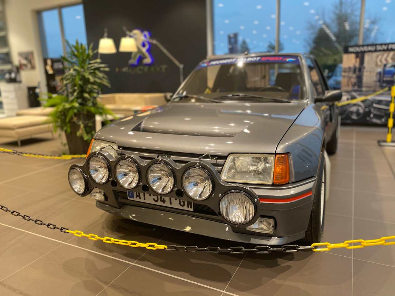 205 T16 PTS de face à Peugeot Langres