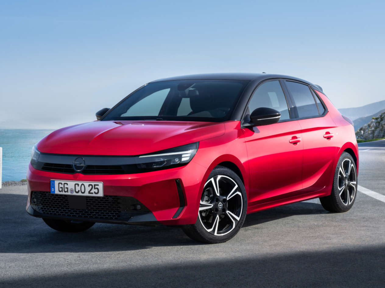 Opel Corsa 2023 : trois quarts avant gauche statique