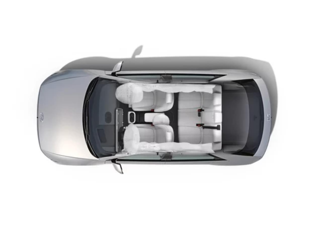 Enhanced Safety with 7 Airbags