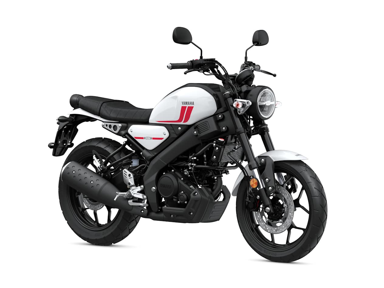 Yamaha XSR125 2023 Heritage White : trois quarts avant