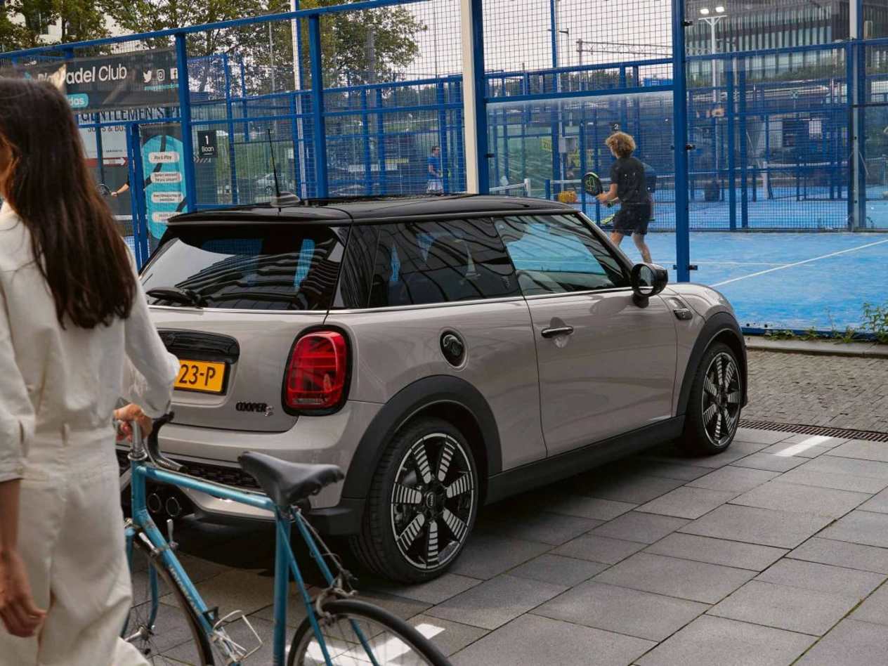 MINI Cooper S 3-Door Hatch | Pupkewitz BMW