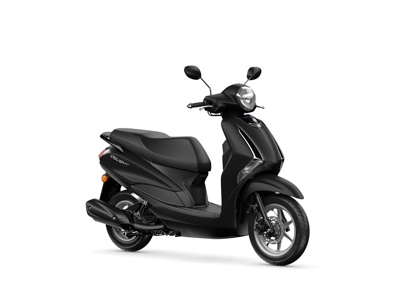 Yamaha D'elight 2024 Power Black : trois quarts avant