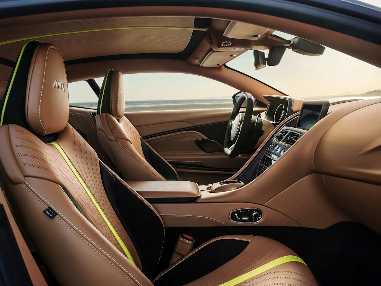 DB 11 AMR : Intérieur depuis porte passager