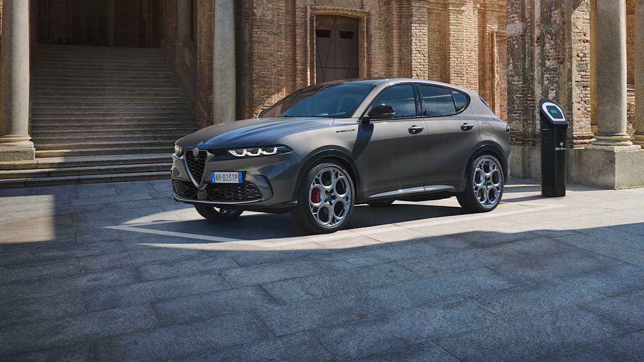 New Alfa Romeo Tonale PHEV Offer