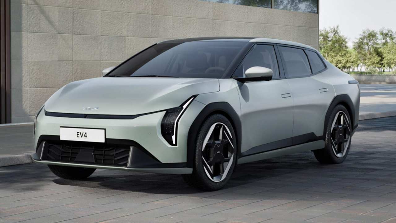 EV4