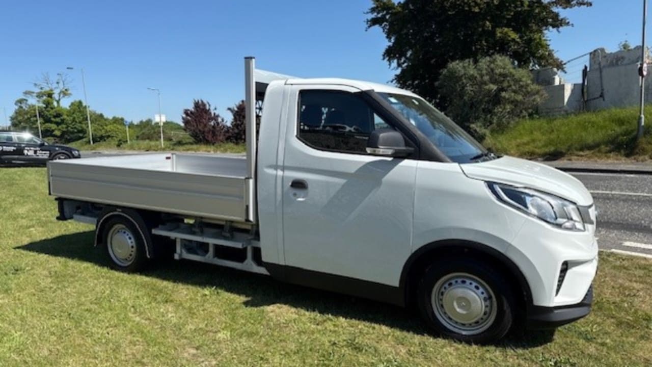 Maxus E Deliver 3 L2 Electric 90kW Chassis Cab 50.2kWh Auto