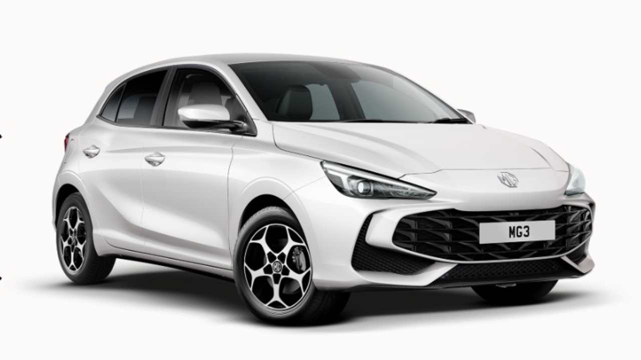 MG3 SE Petrol Manual-Artic White-£928 discount 