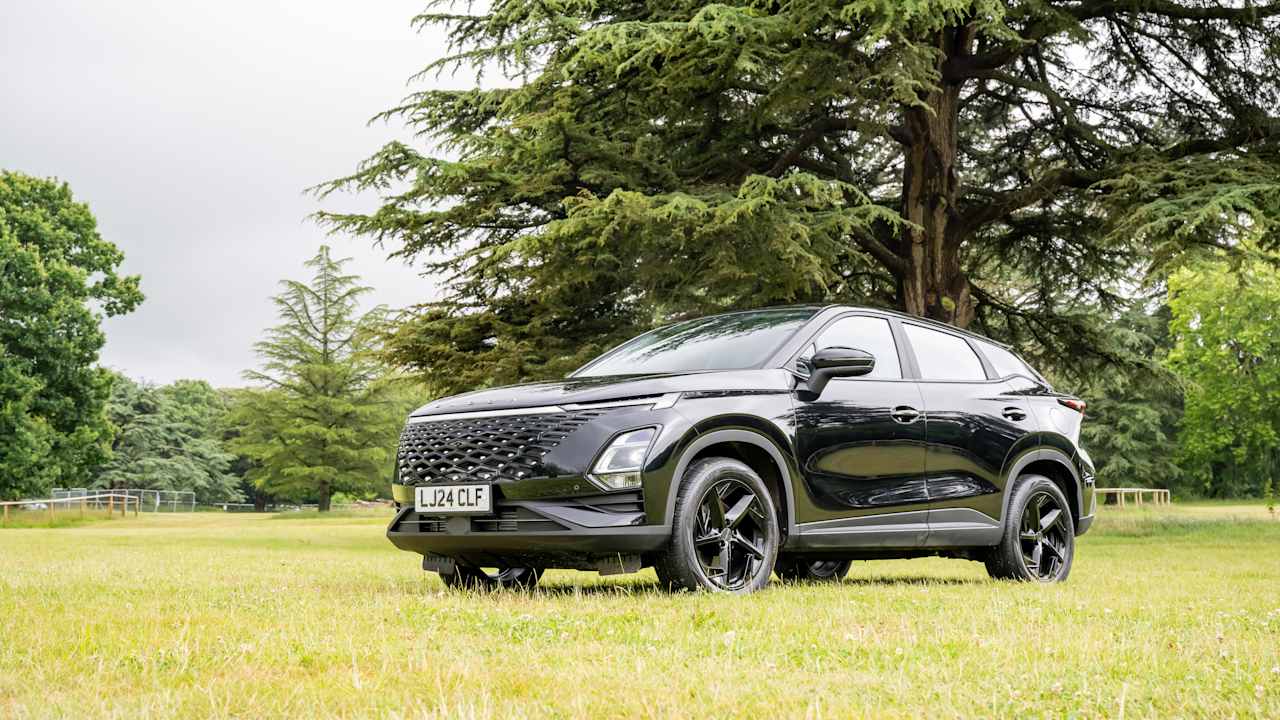 Omoda 5 Estate Noble Petrol Offer