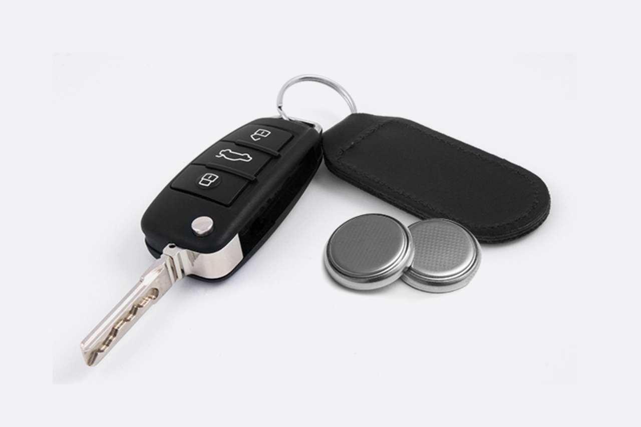 Keys & Batteries 