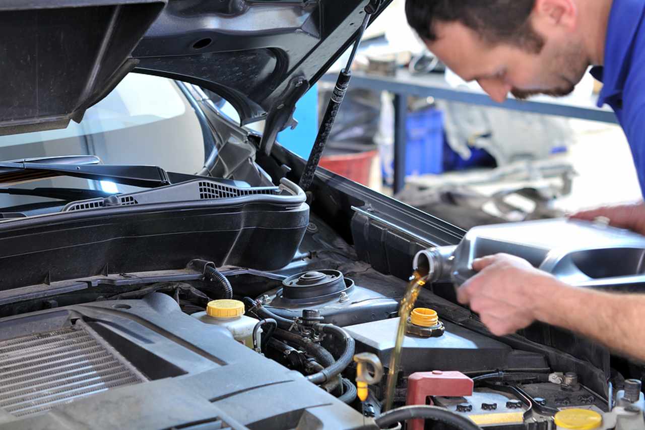 7 Symptoms That Indicate It’s Time to Replace Your Oil Filter
