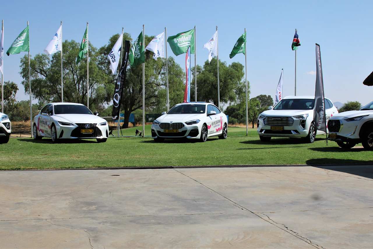 Pupkewitz Motors Pledge4Pink with the Pink Golf Day