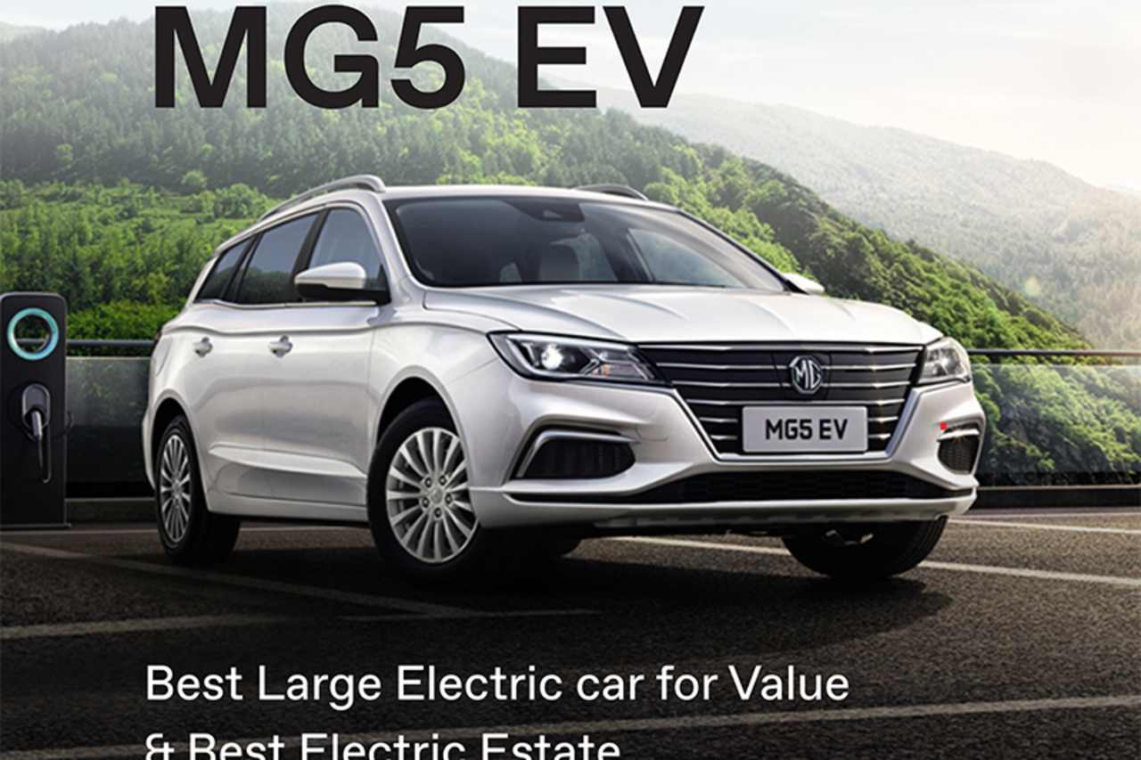 MG5 EV SCOOPS TWO WHAT CAR? AWARDS!