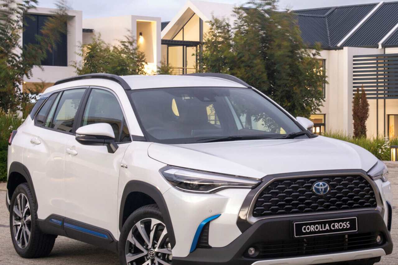  COROLLA WINS SA CAR OF THE YEAR FOR 3RD TIME