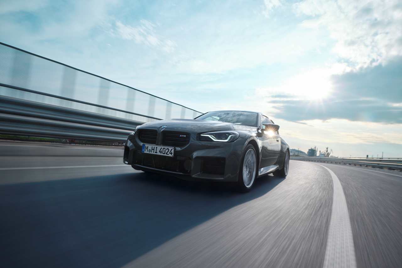 سيارة M2