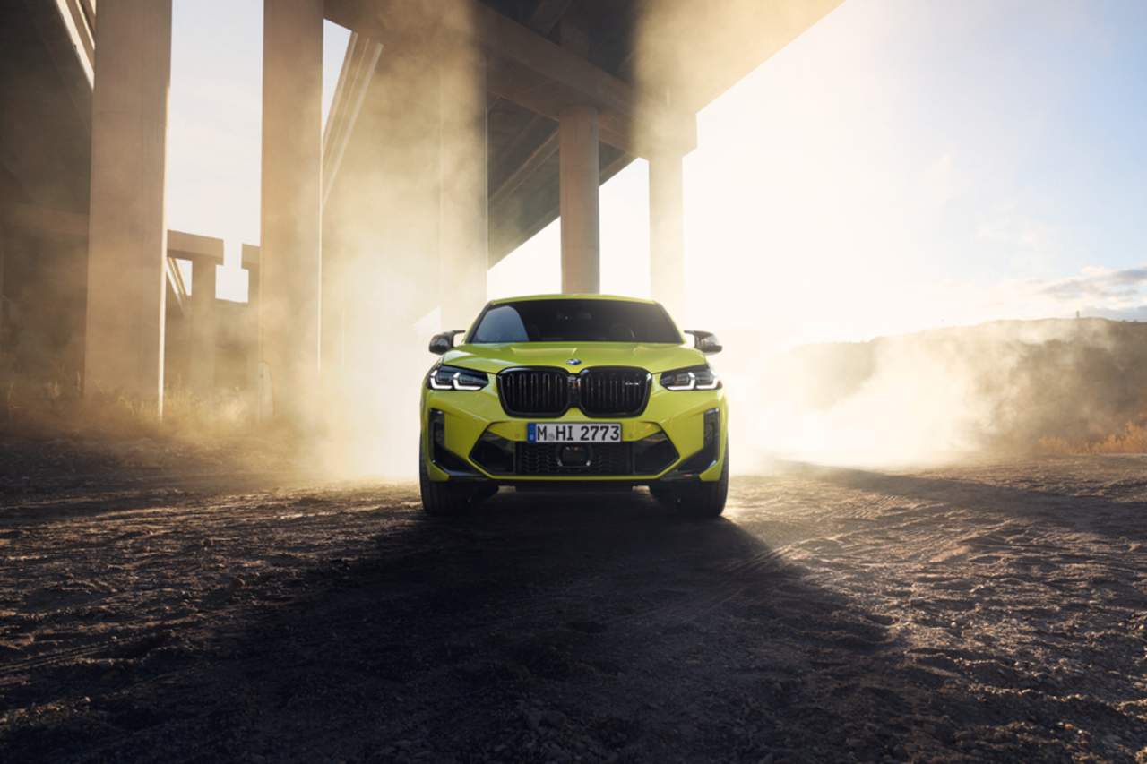 X4 M سيارة