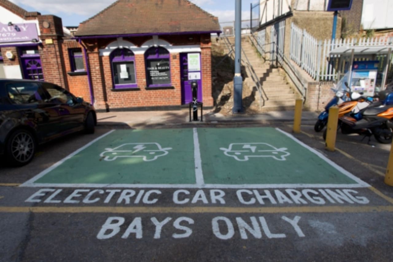 St. Albans District Has MASSIVE Increase In Electric Cars!