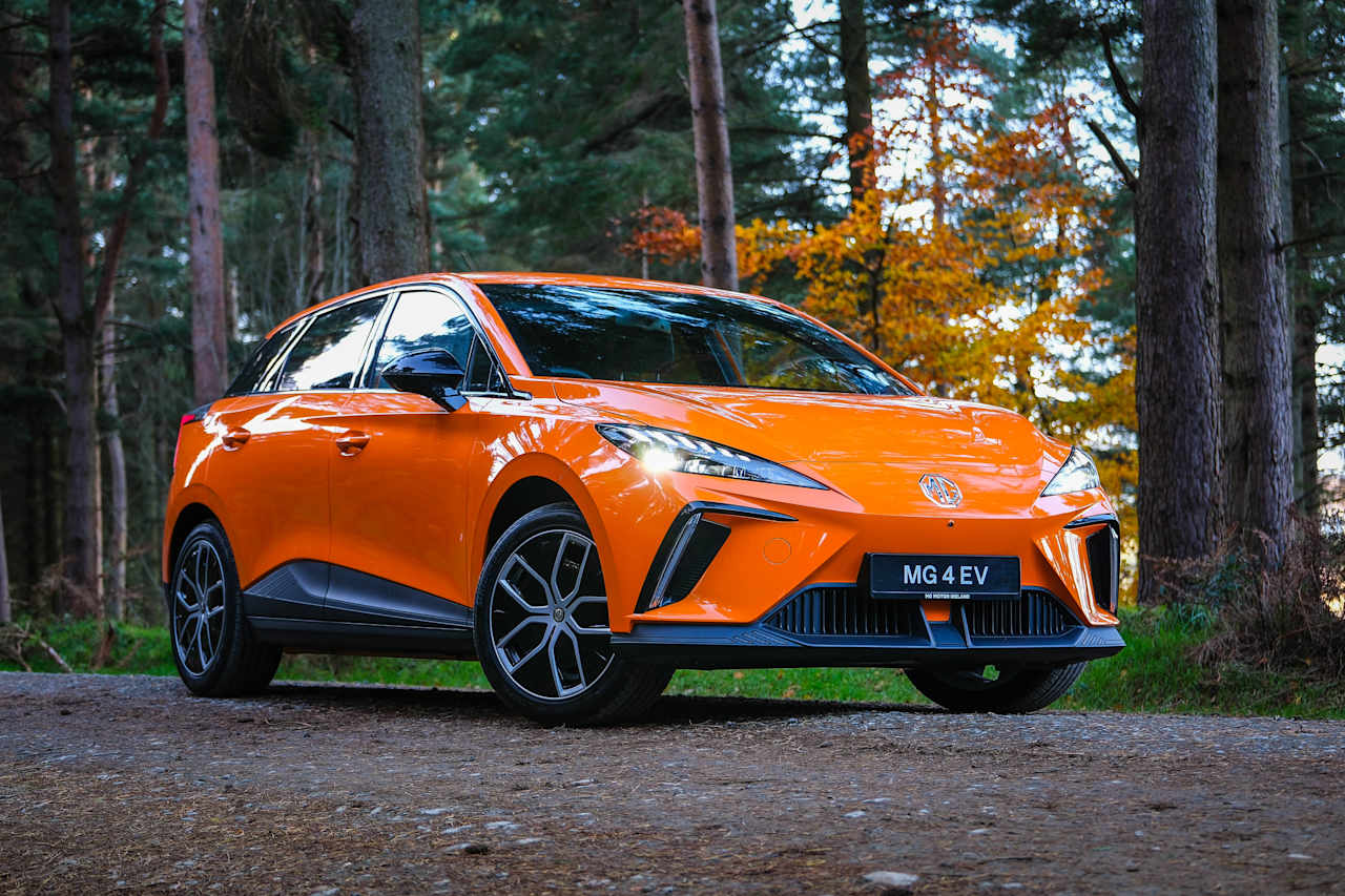 MG4 Volcano Orange