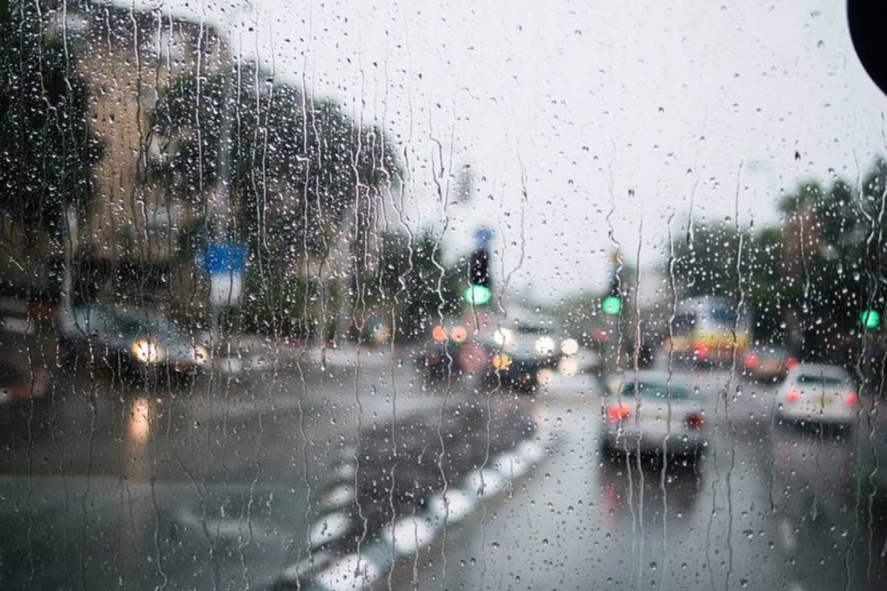 Safety Tips For Driving In The Rain