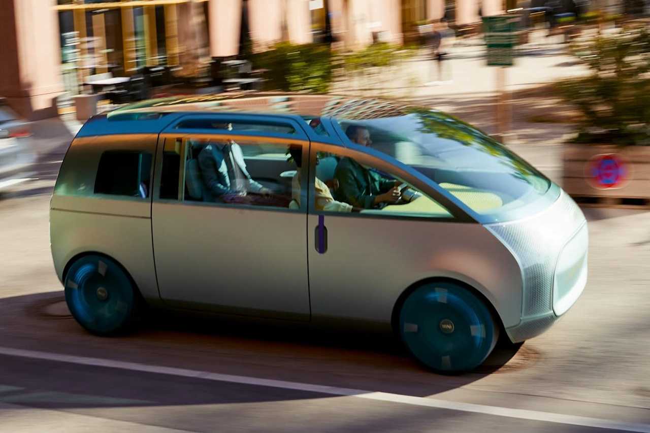 THE MINI VISION URBANAUT.