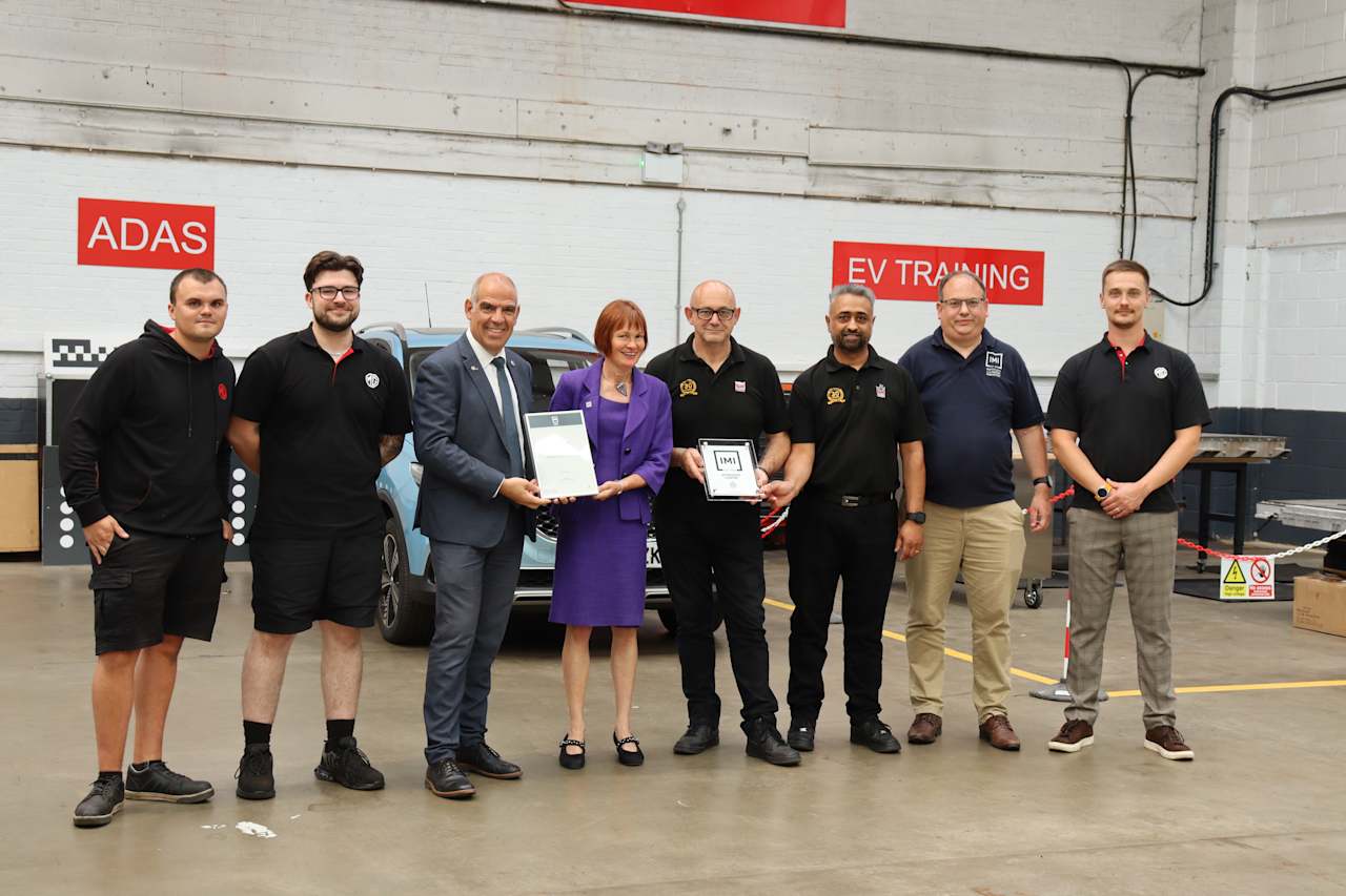 Glyn Hopkin state of the art Chelmsford Training Centre receives IMI Approved Centre Status